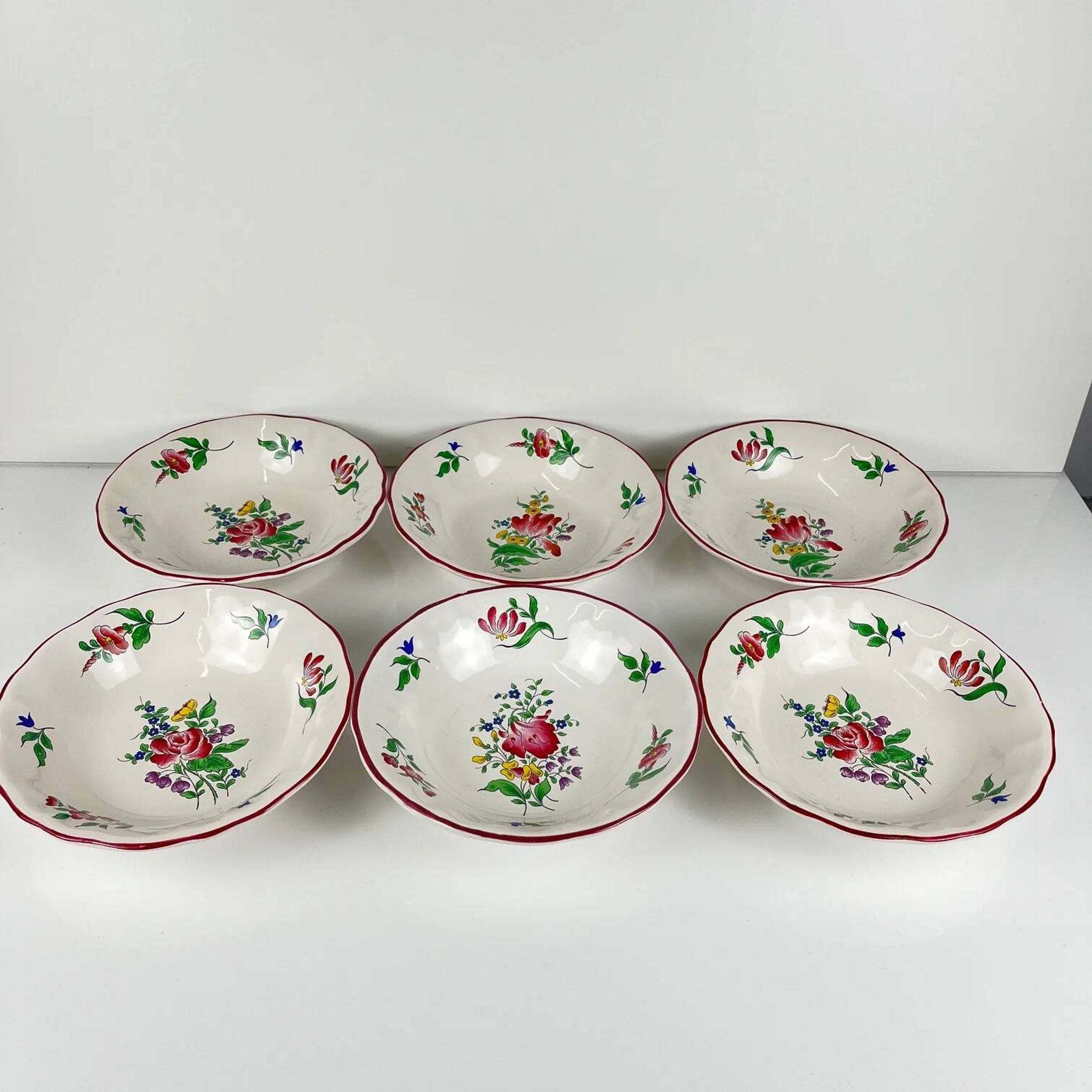 Set of 6 bowls, Réverbère model by KG Lunéville, tulip and rose pattern.