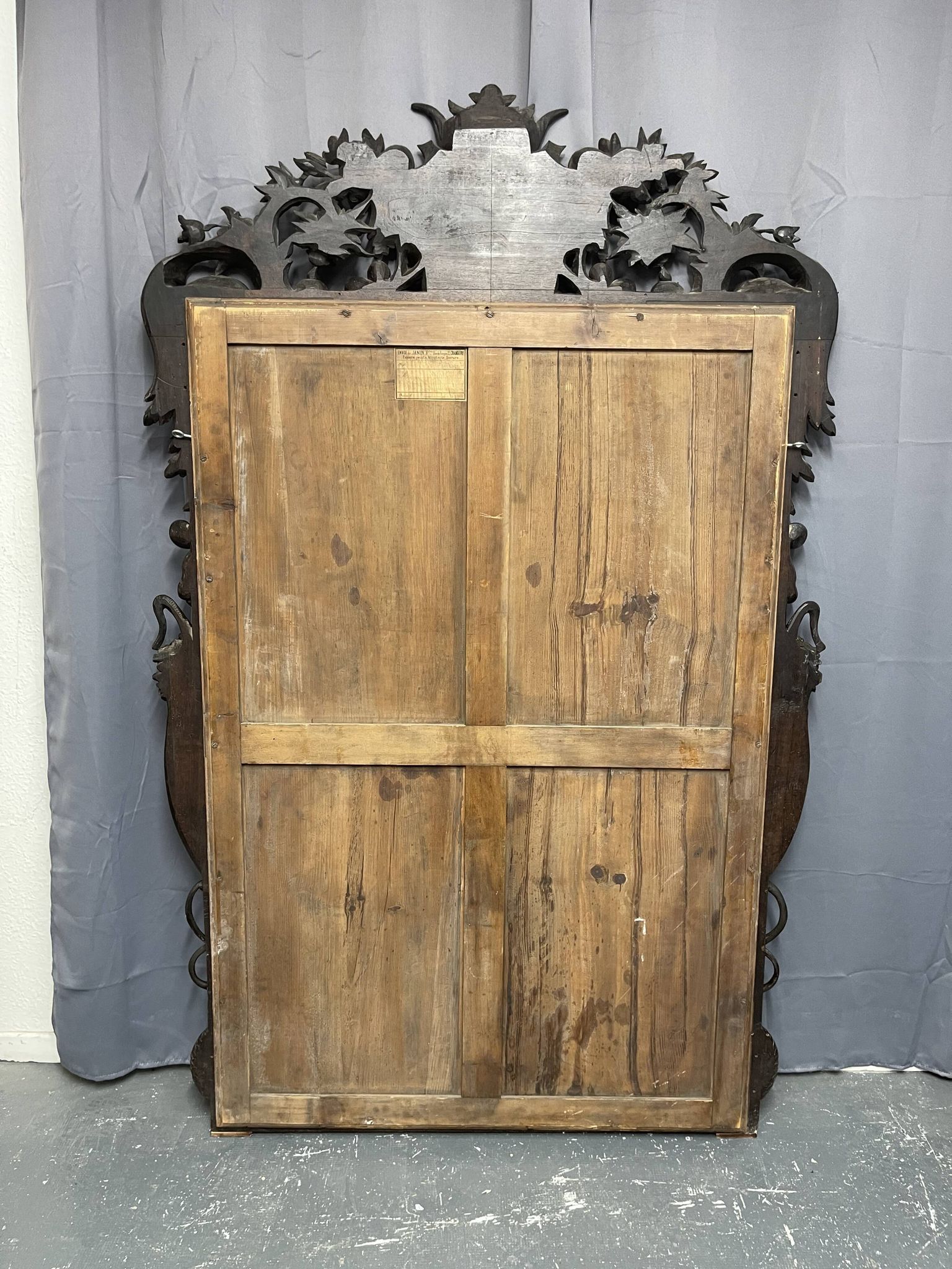 Mirror 191x122 cm period XIXth in natural wood, decoration of chimeras, satyrs