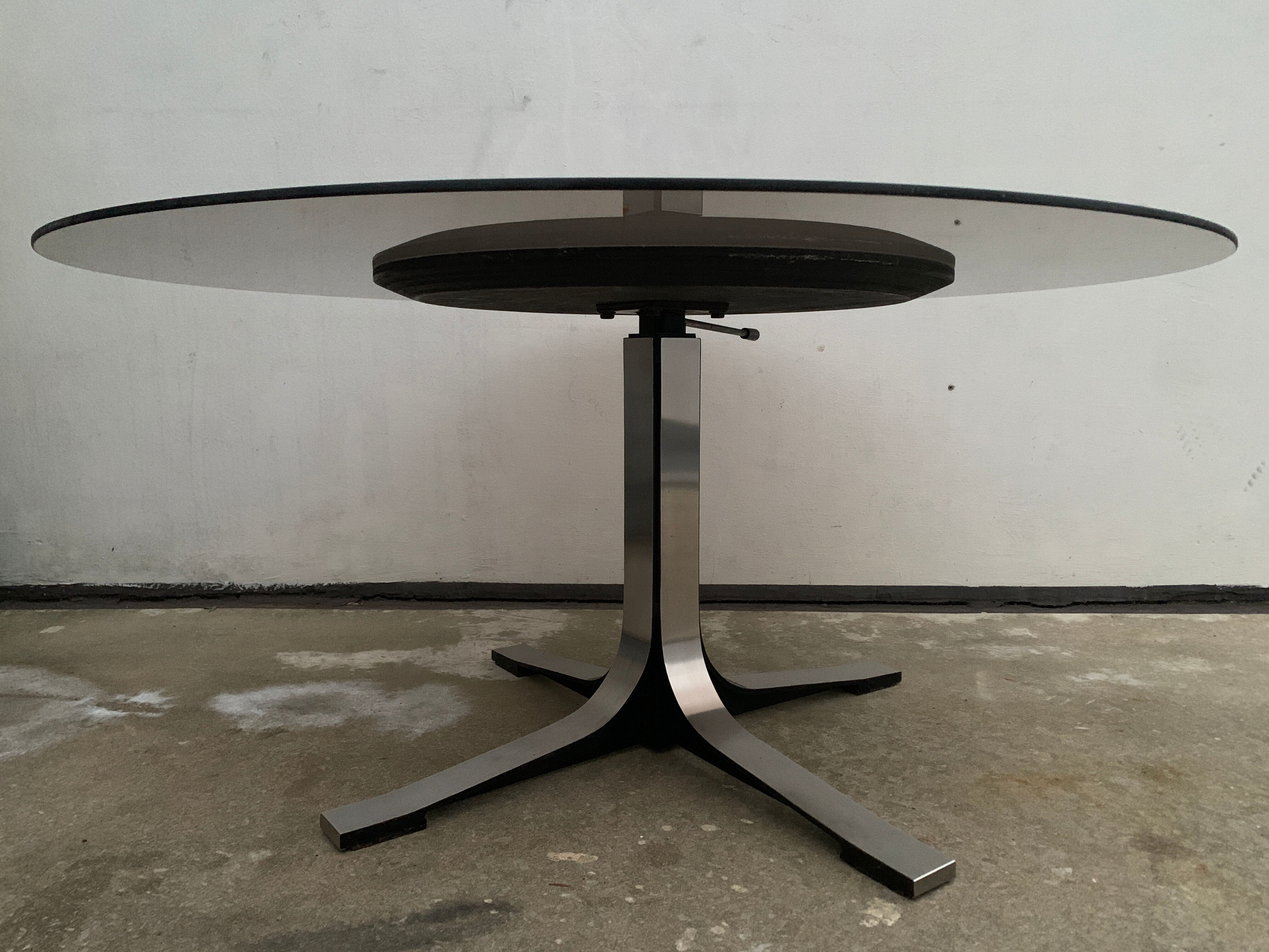 Table basse ajustable en table de séjour en inox avec verre fumé, 1970