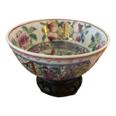 Bol chinois en porcelaine sur socle en bois