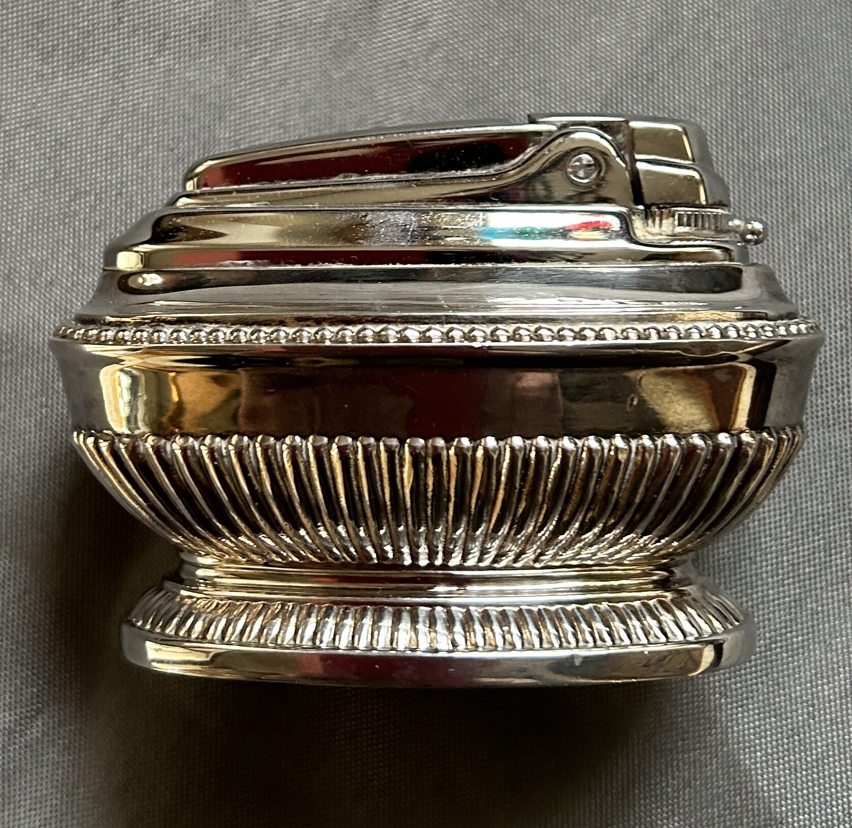 Vintage Ronson table lighter