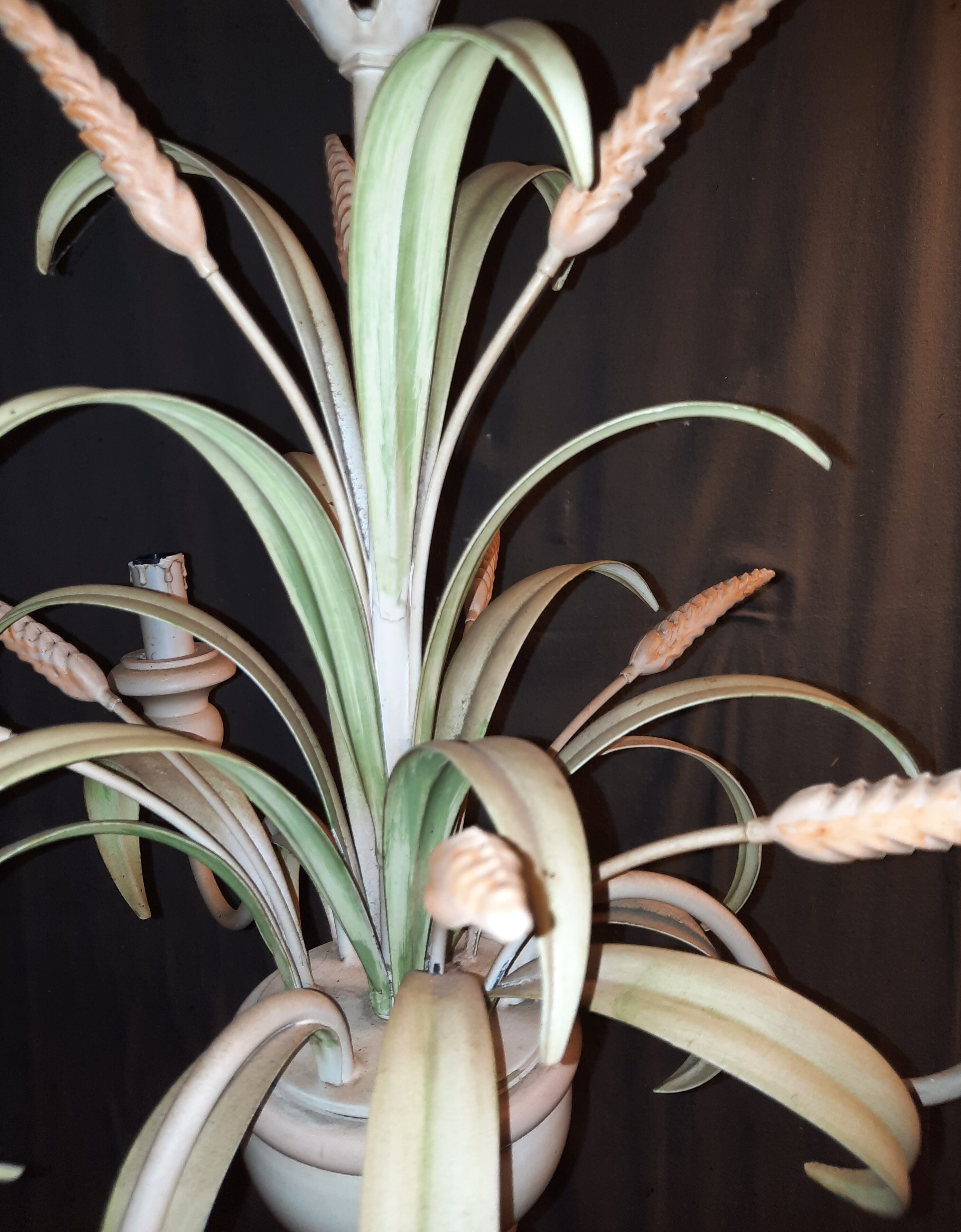 3-light metal vegetal pattern chandelier