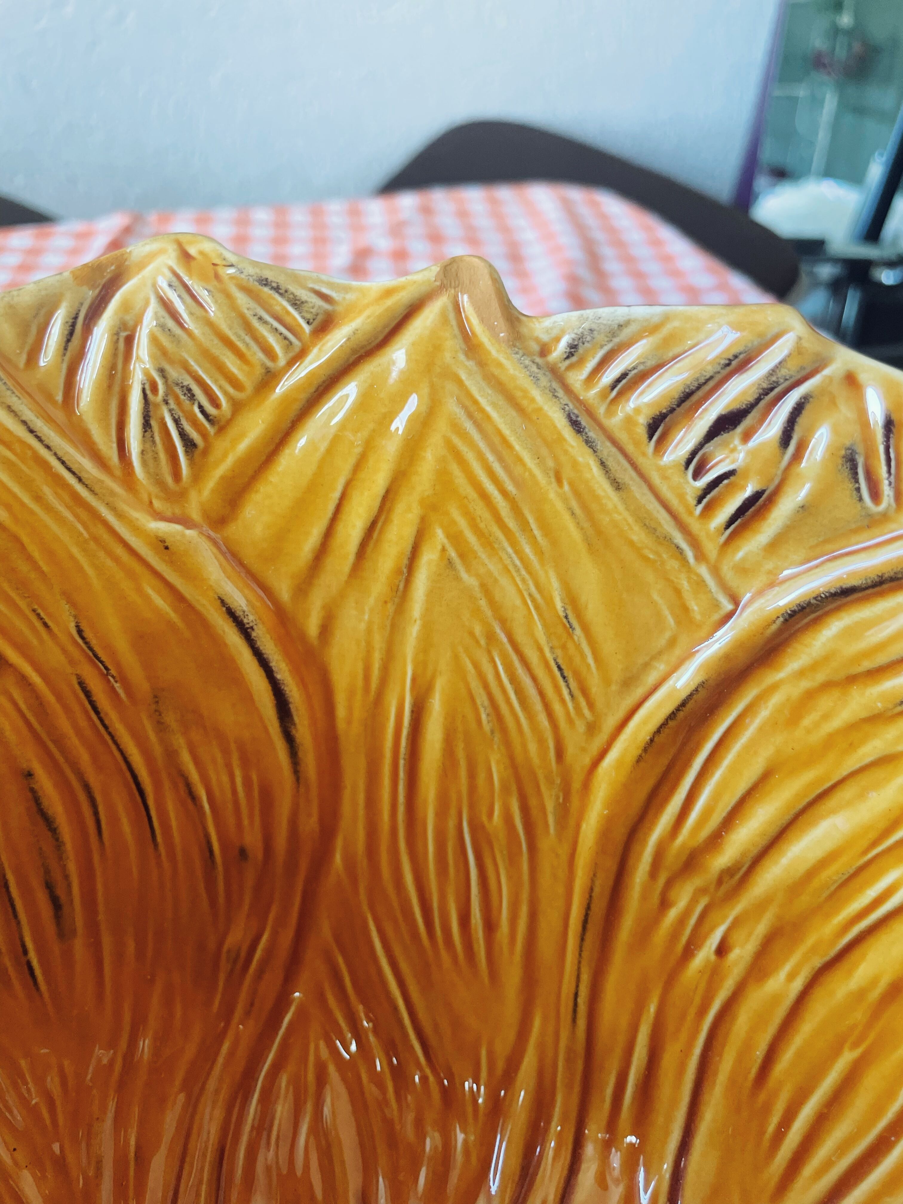 Sunflower bowl in slip