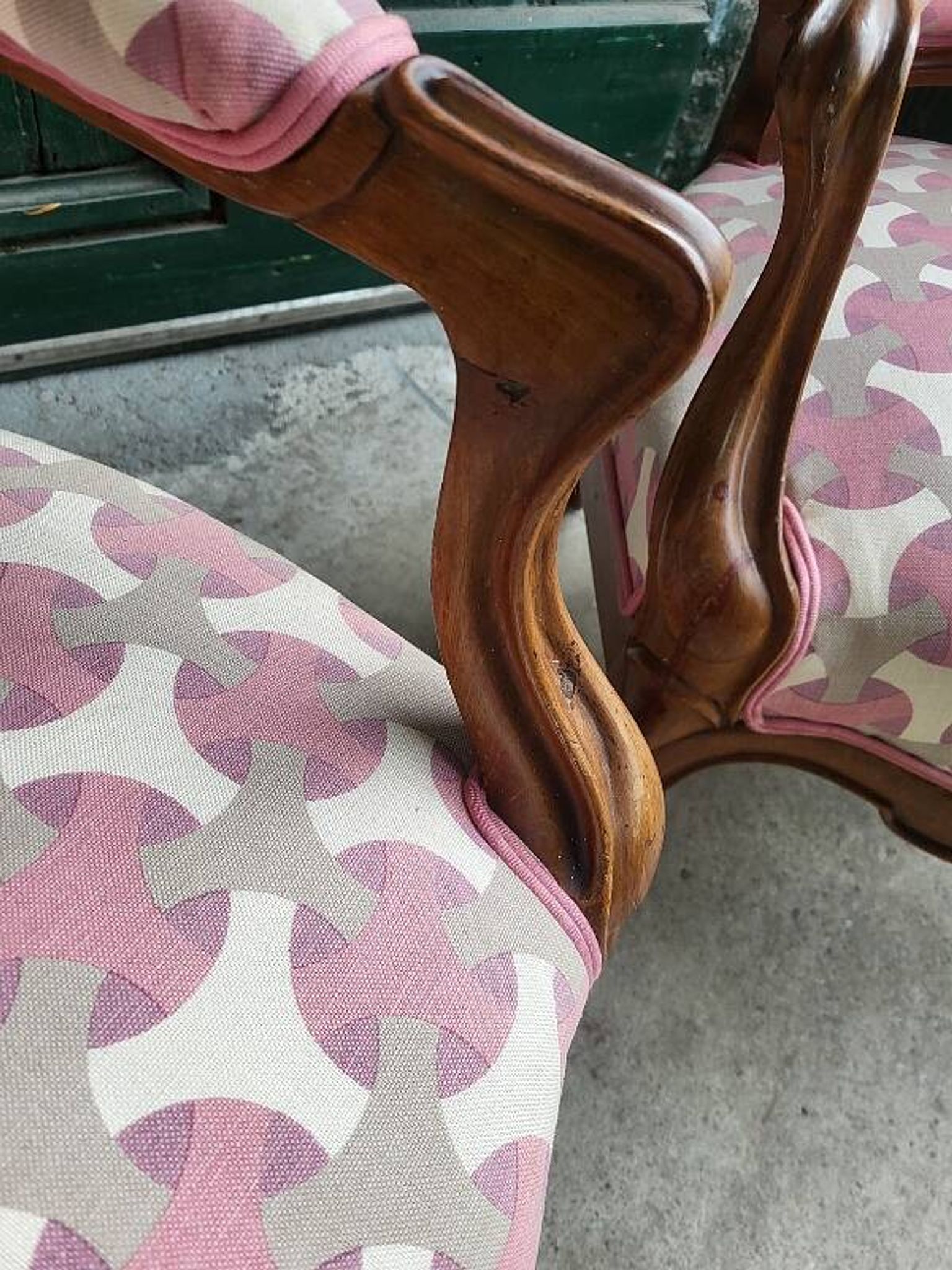 Paire de fauteuils louis philippe en noyer