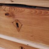 4-drawer pine chest of drawers