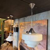 Suspension opaline 1920