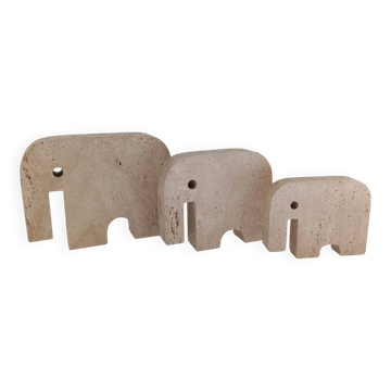 Set of 3 elephant figurines in travertine by Fratelli Mannelli.