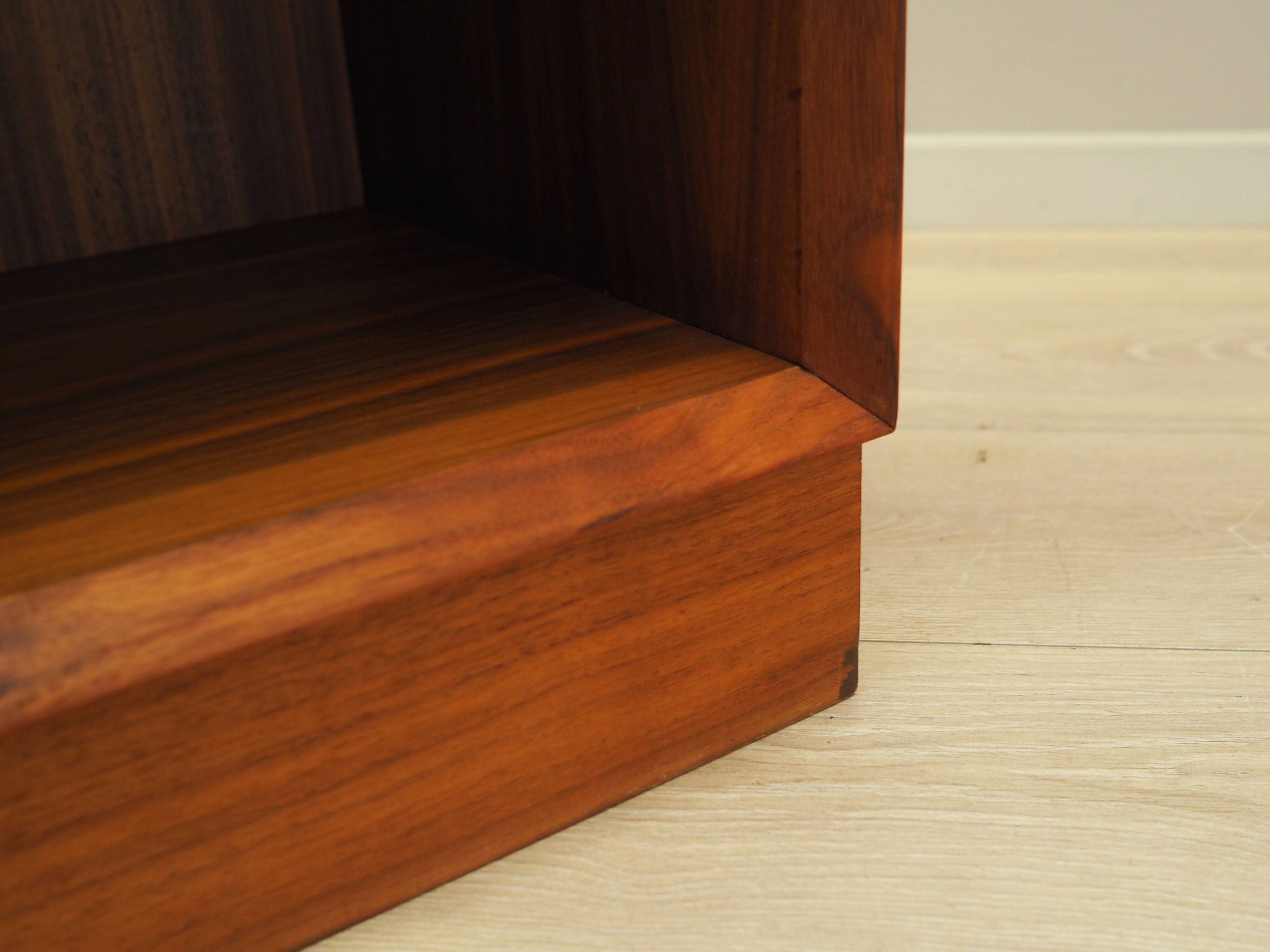 Danish teak bookcase by Hundevad, 1970s