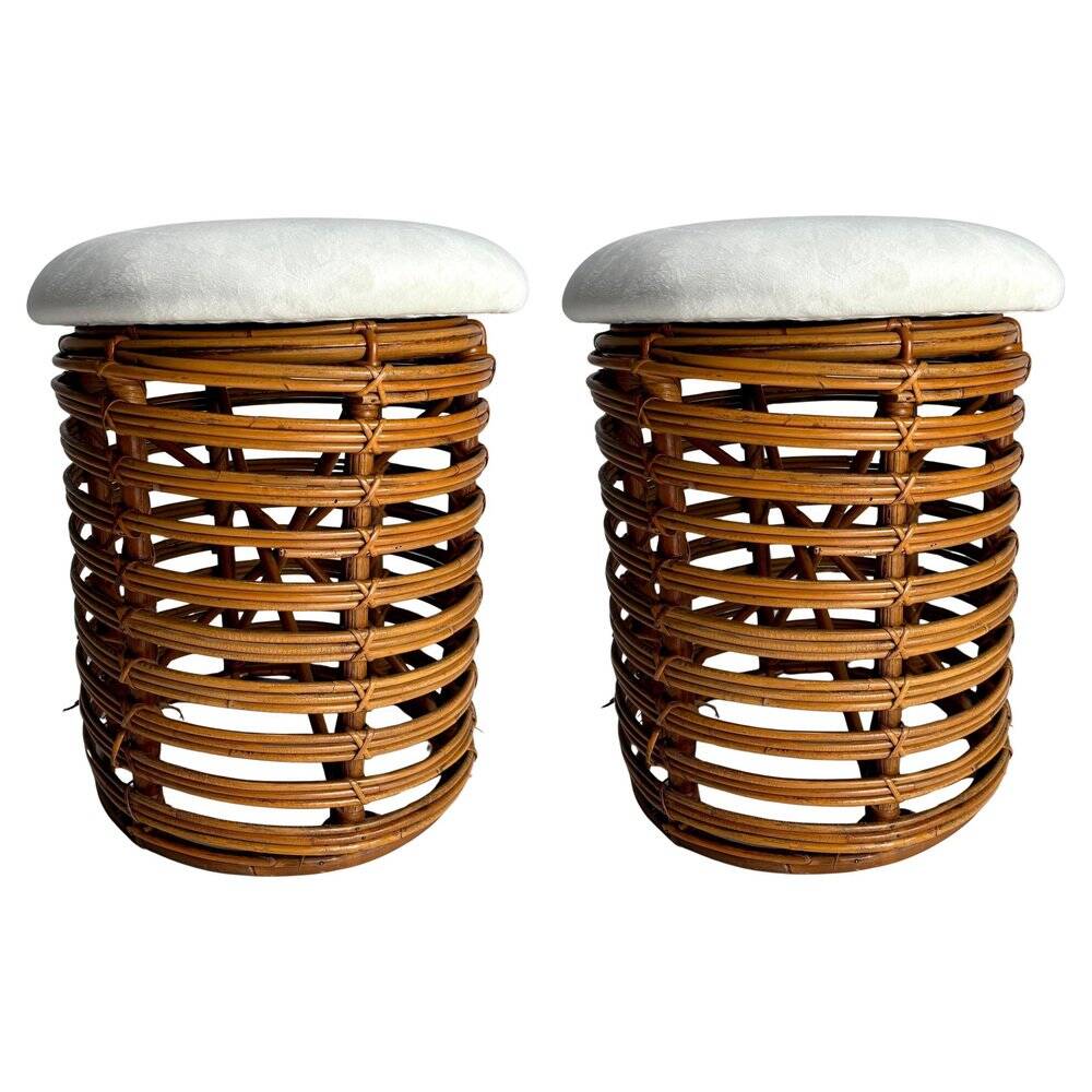 Paire de tabourets italiens en rotin et bambou attribués à Tito Agnoli, années 1960