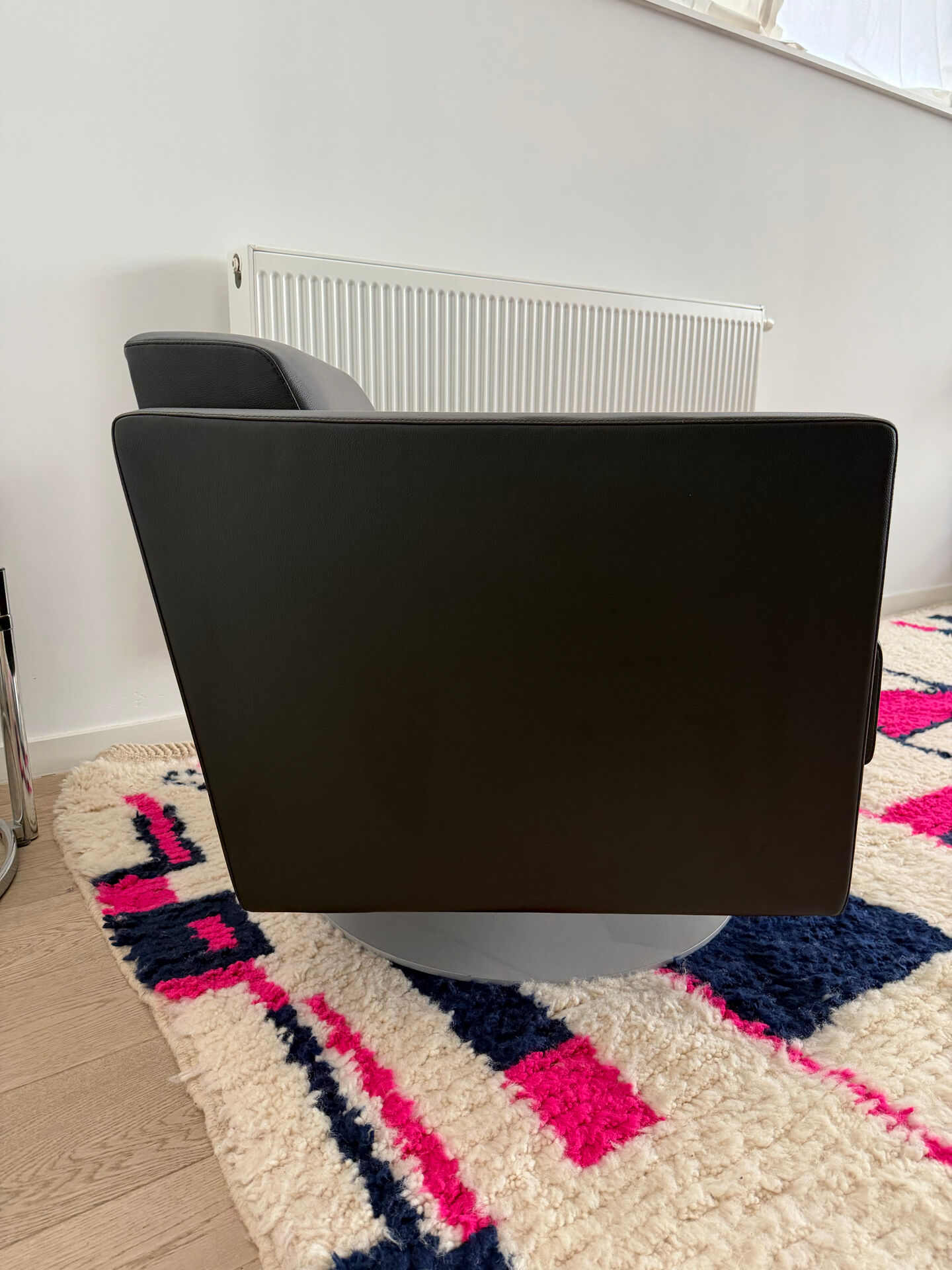 Poltrona Frau armchair