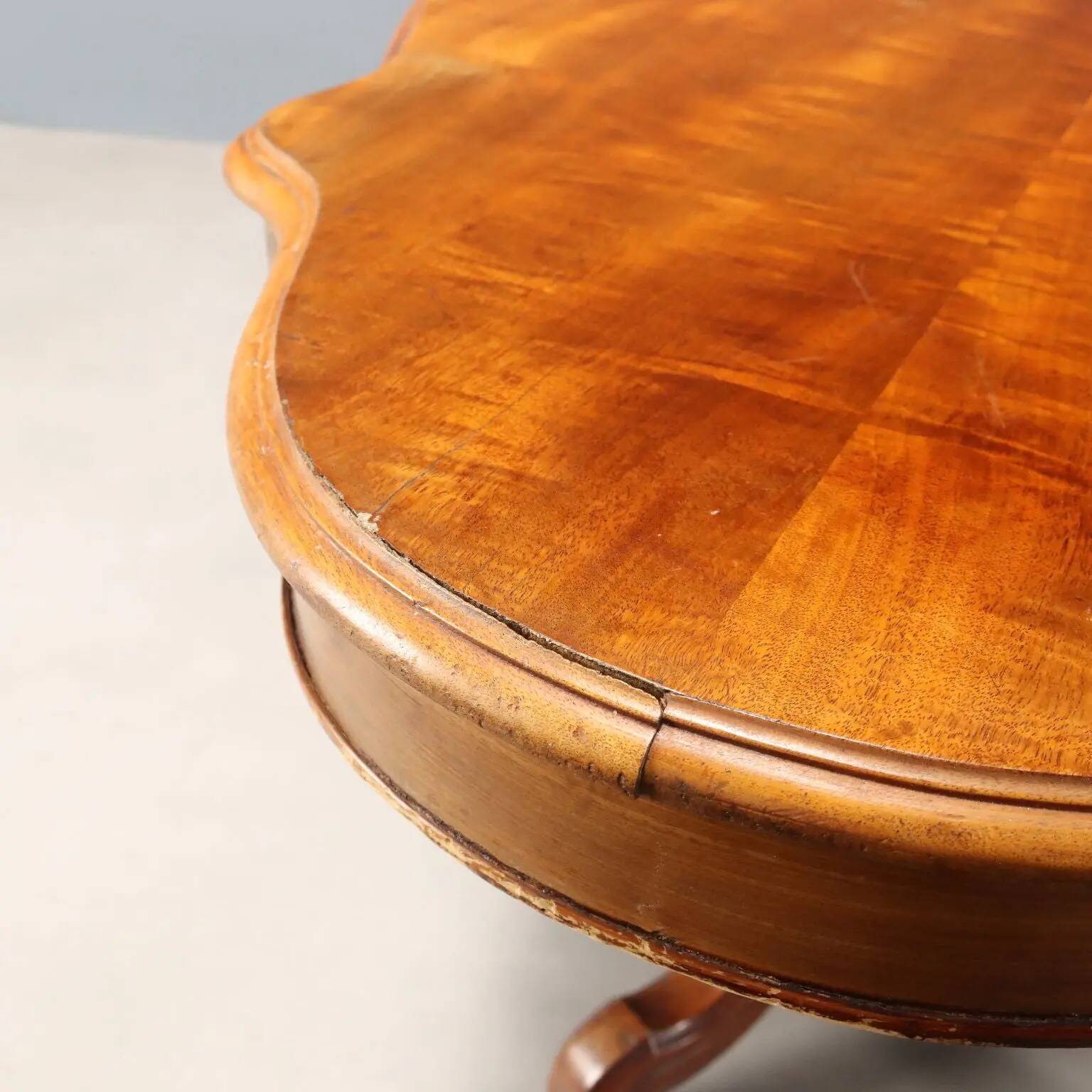 Antique mahogany coffee table, Italy, mid-19th century.