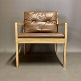 SCANDINAVIAN DESIGN LEATHER ARMCHAIR “BERNT PETERSEN” 1960.