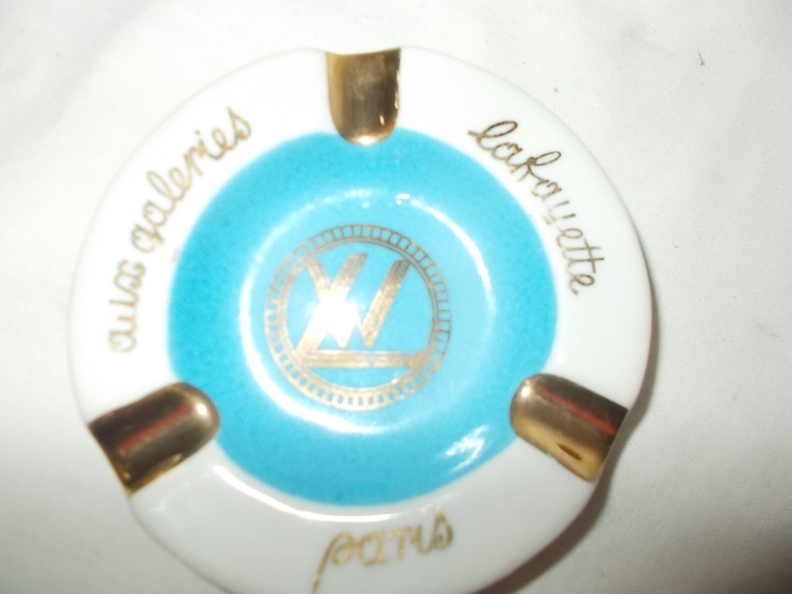 Galeries lafayette advertising ashtray