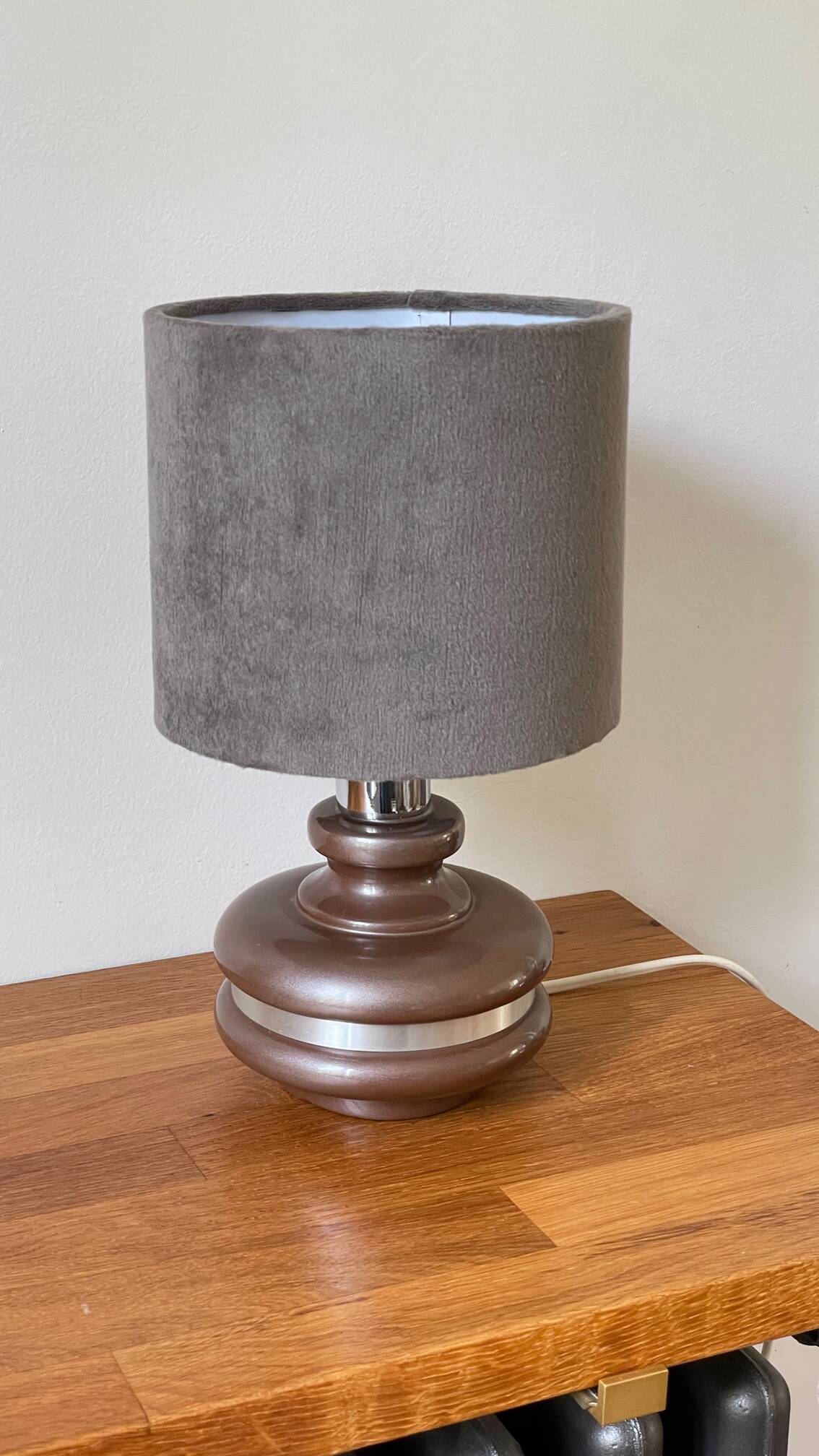 Ceramic lamp with aluminum rim 70s