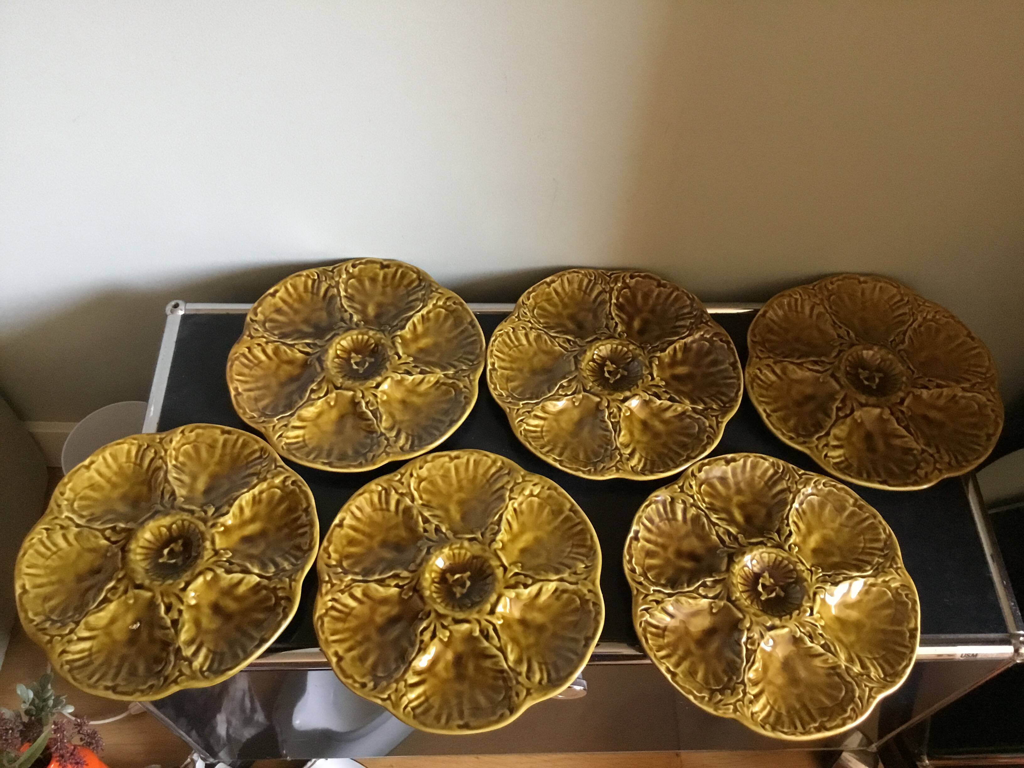 Lot de 6 assiettes à huitres barbotine Gien