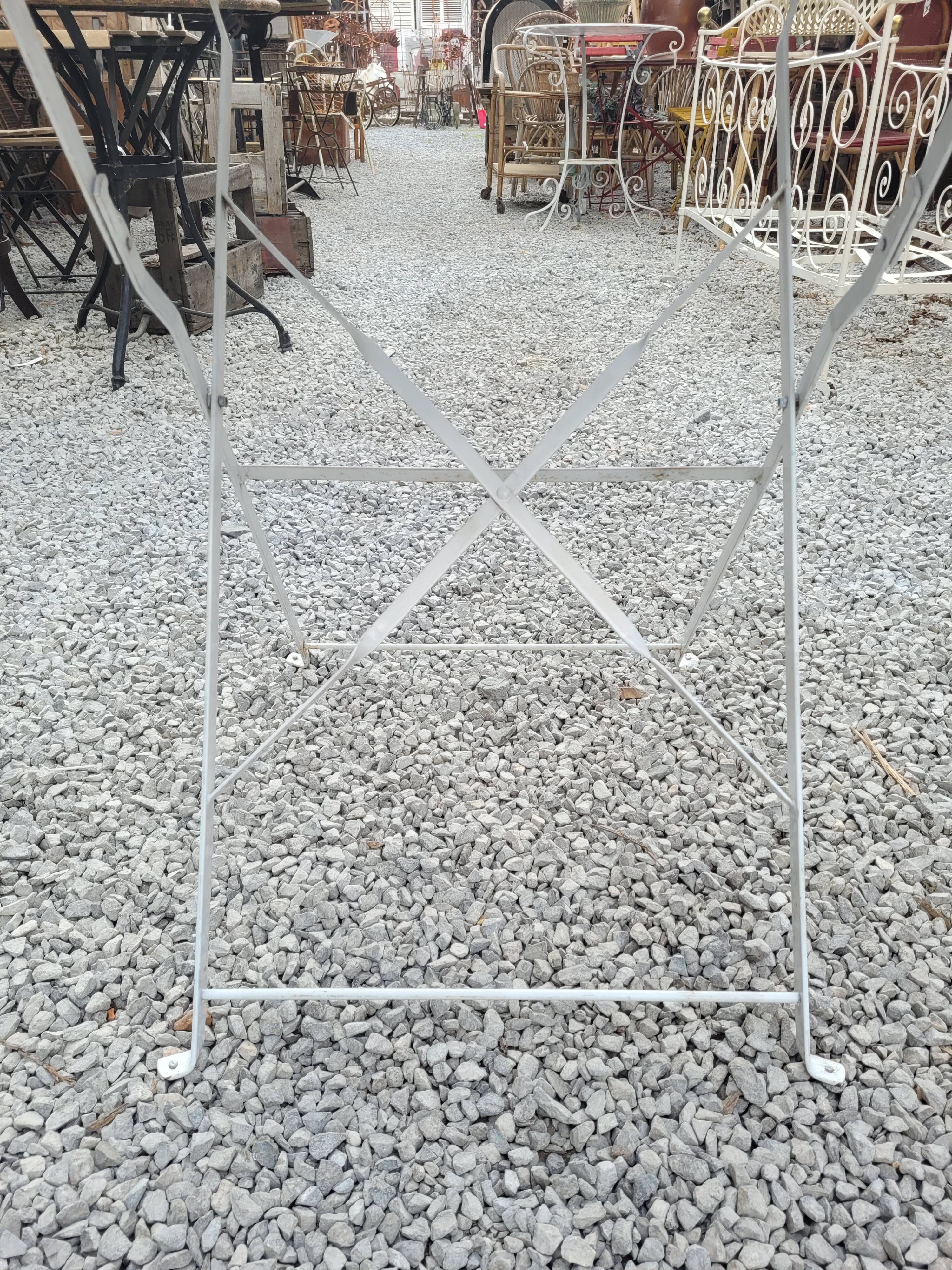 Folding garden table