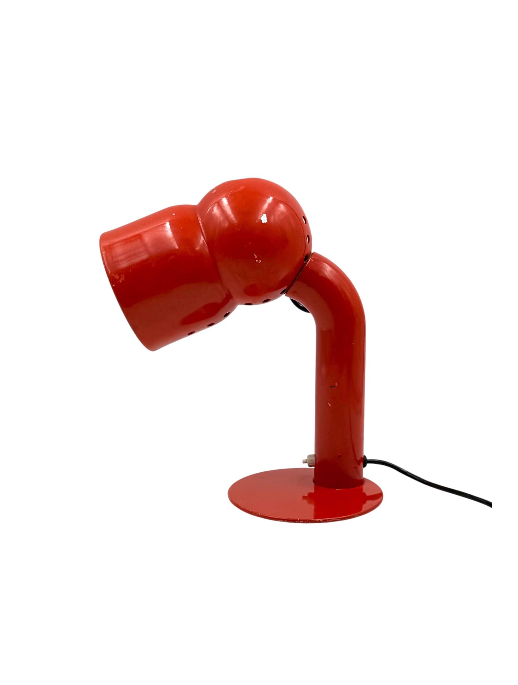 Elio Martinelli, mod. 2135 Robot red table lamp, Martinelli Luce Italy 1966