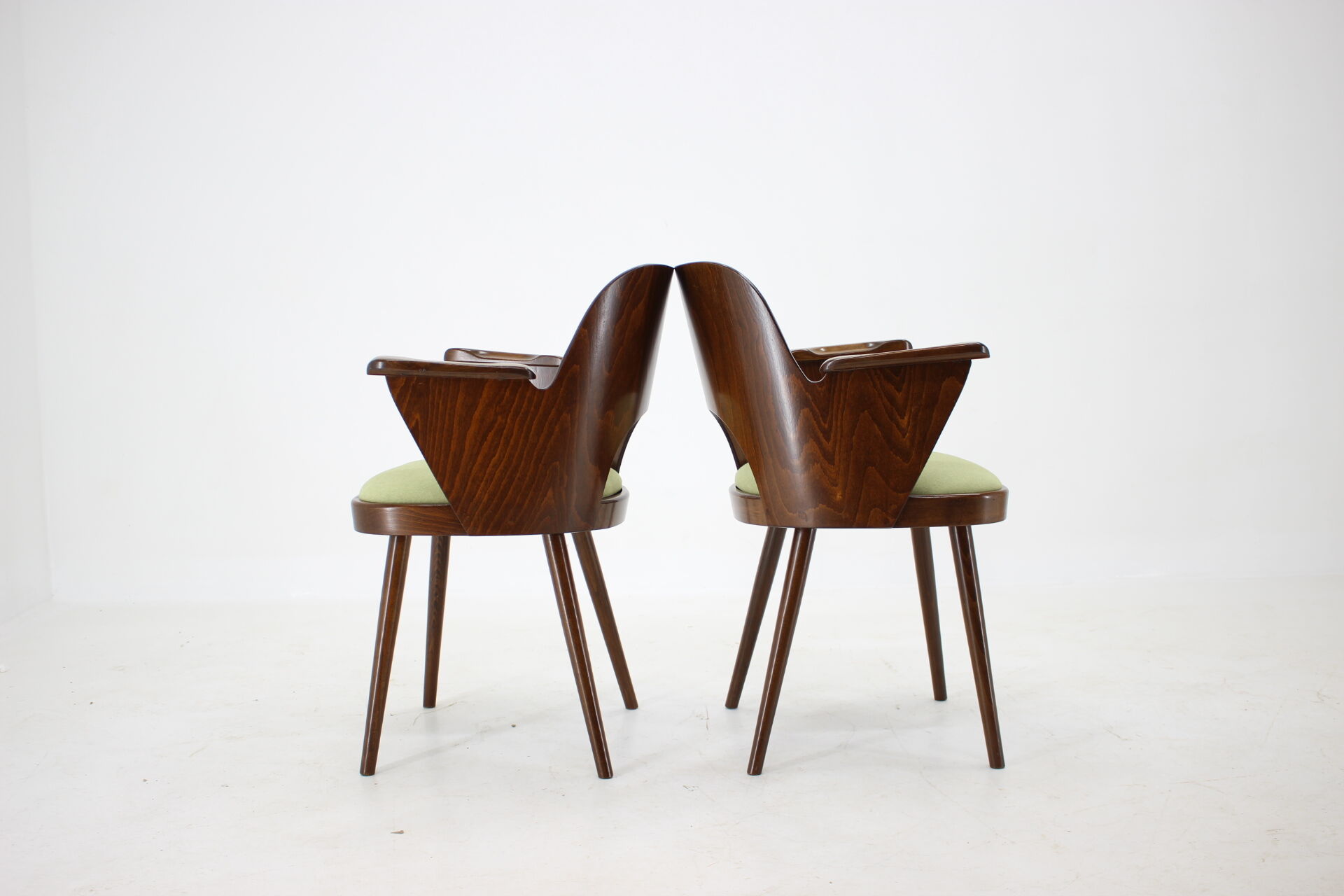 1960s set of four Oswald Haerdtl dining chairs, Czechoslovakia
