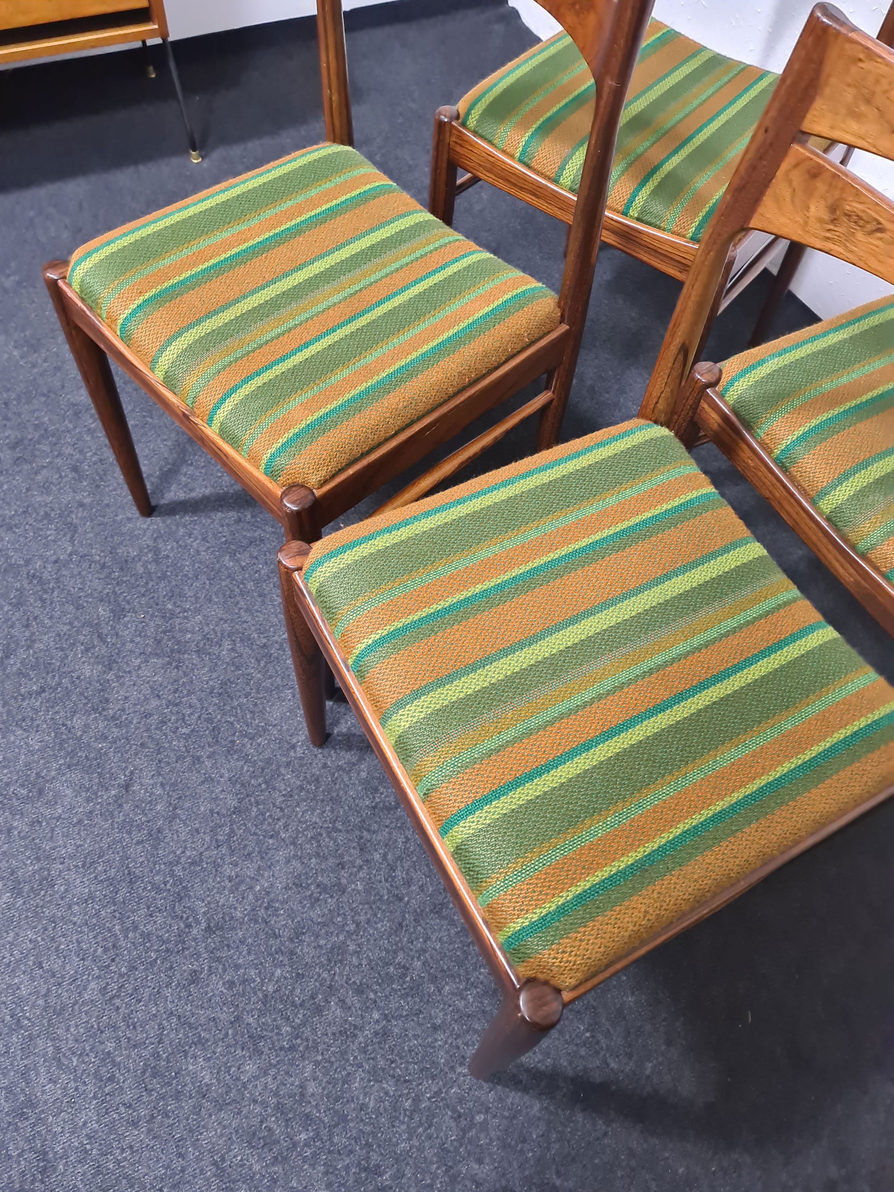 Chaises à manger en palissandre