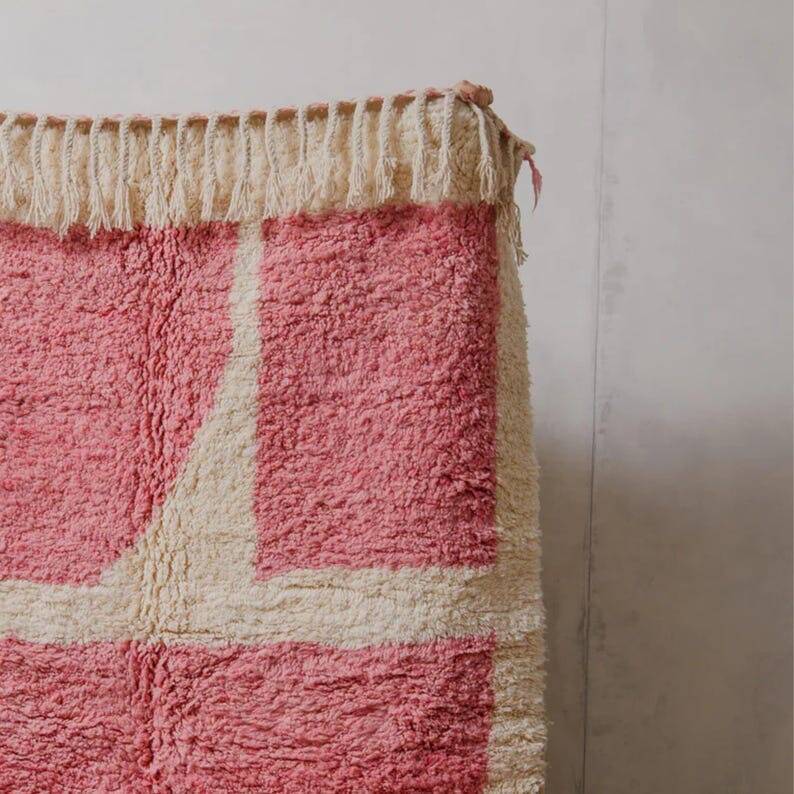 Handmade pink rug for your space, size 150 x 250 cm