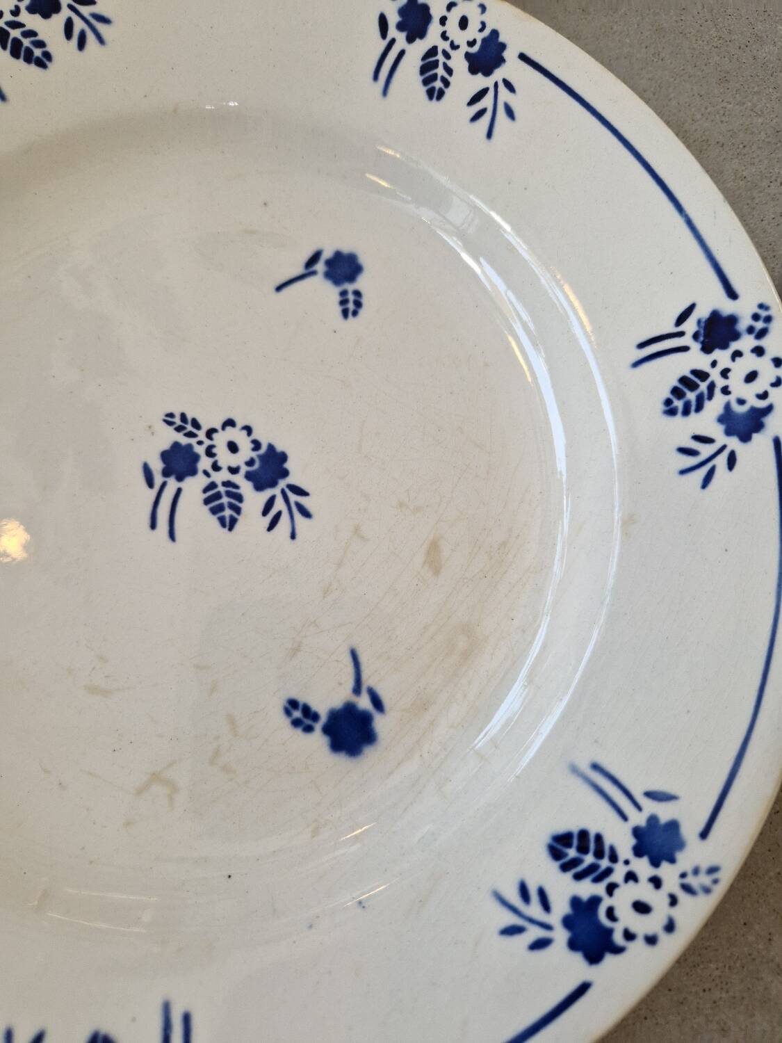 Set of 12 Saint Amand Semi-Deep Plates Model 2018