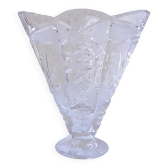 Vase en cristal taillé