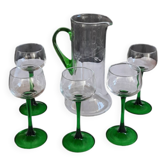 Alsatian carafe and glasses