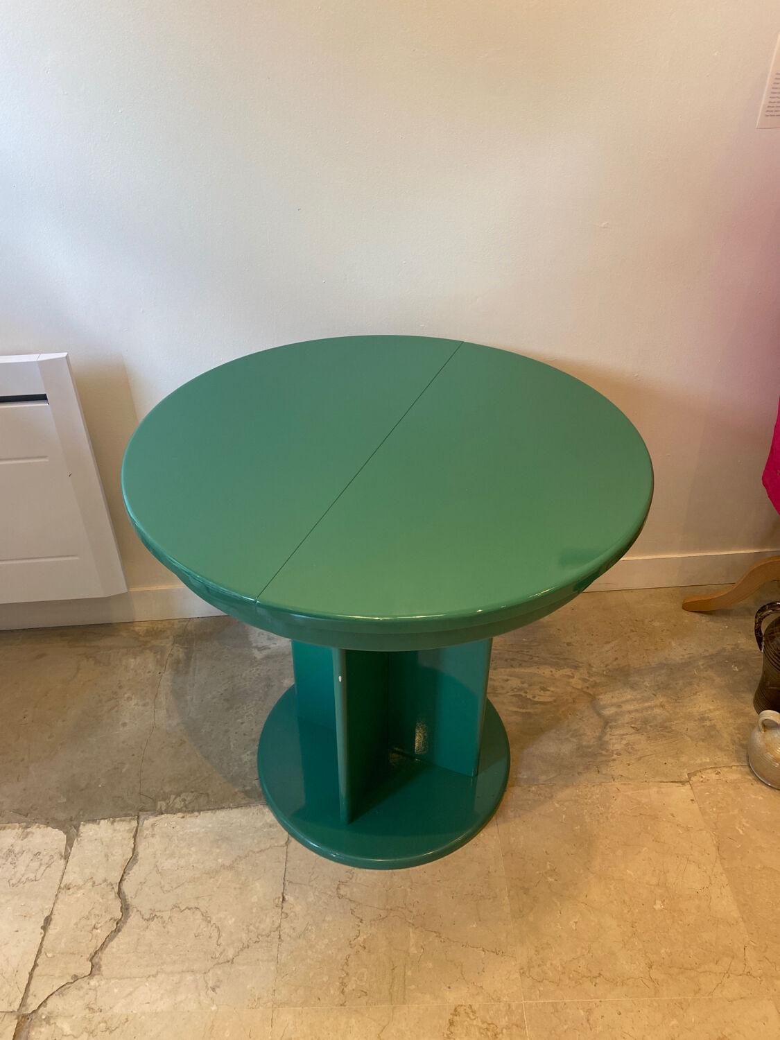 Lacquered round table