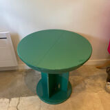 Lacquered round table