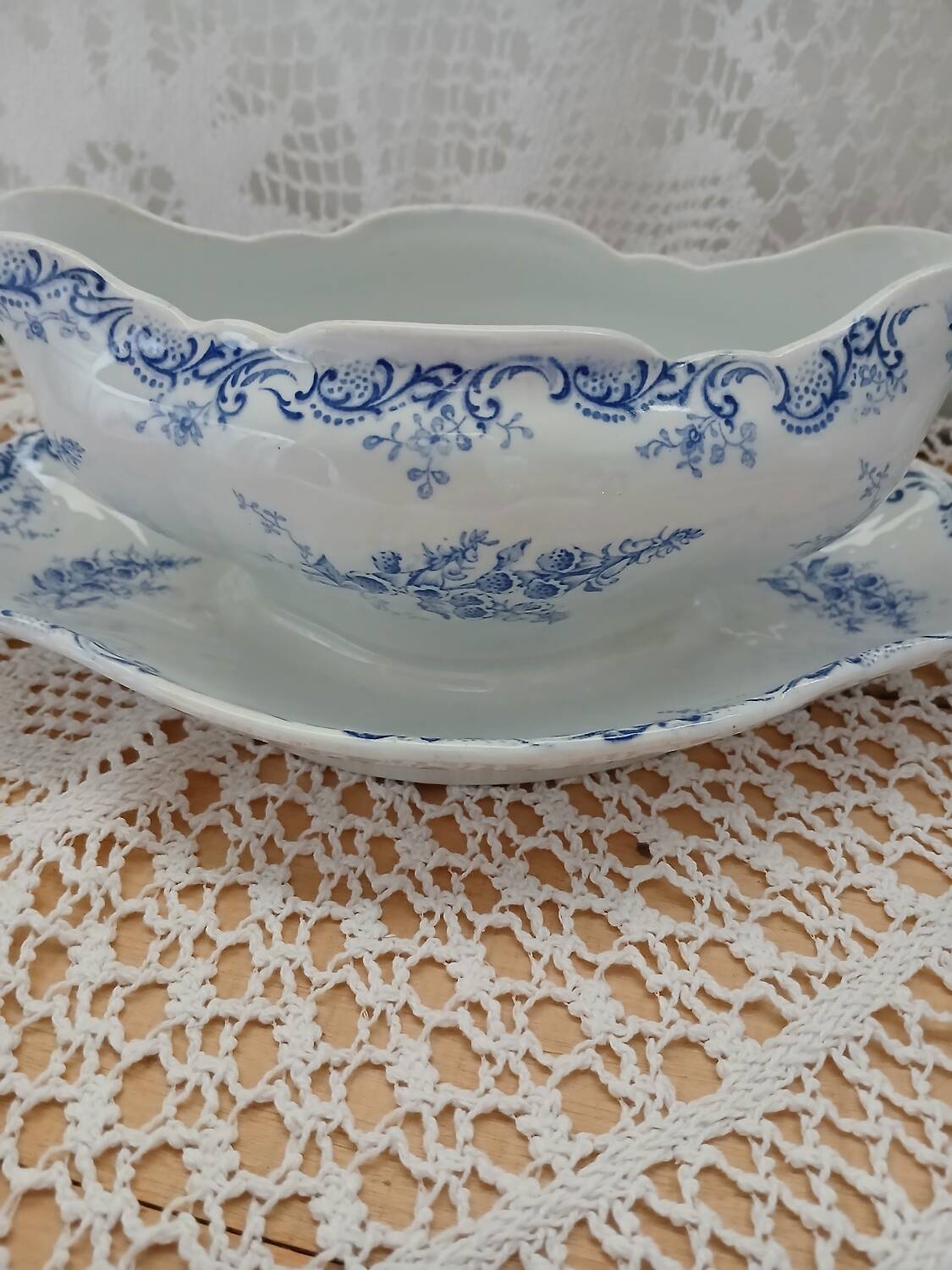 Saucière ancienne en Terre de fer Lunéville