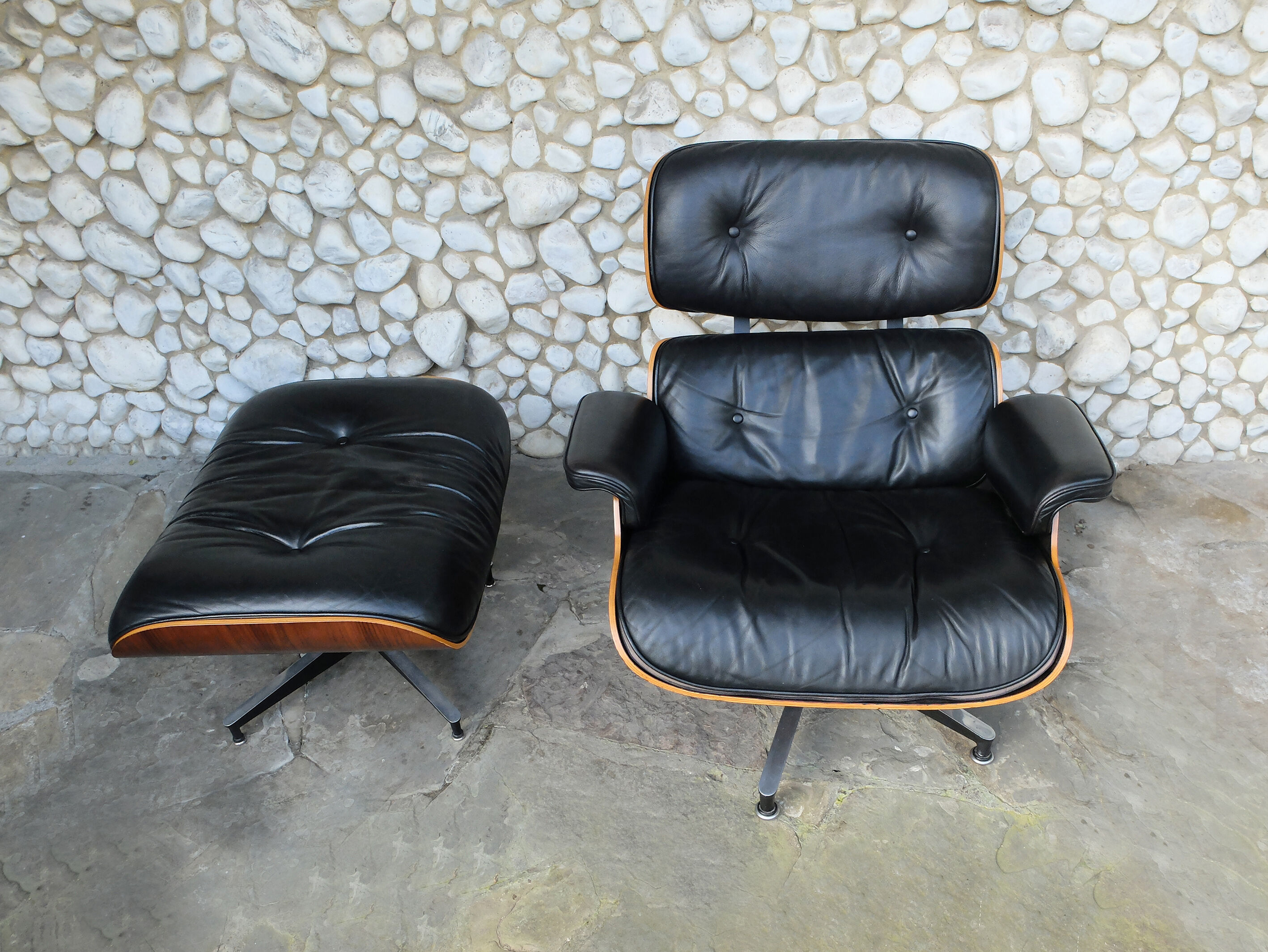 Lounge chair & ottoman rosewood from Rio by Charles & Ray Eames edition Herman Miller USA, 1970