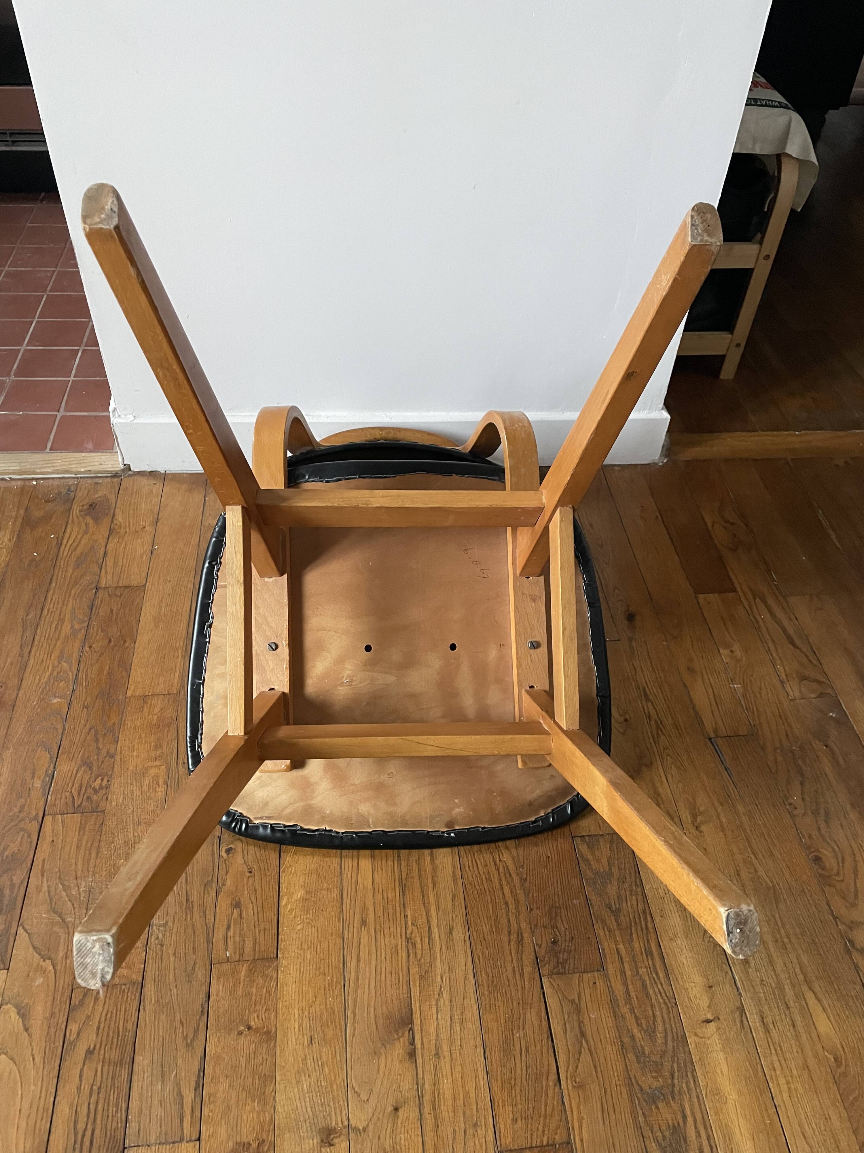 Chair with compass legs in solid wood