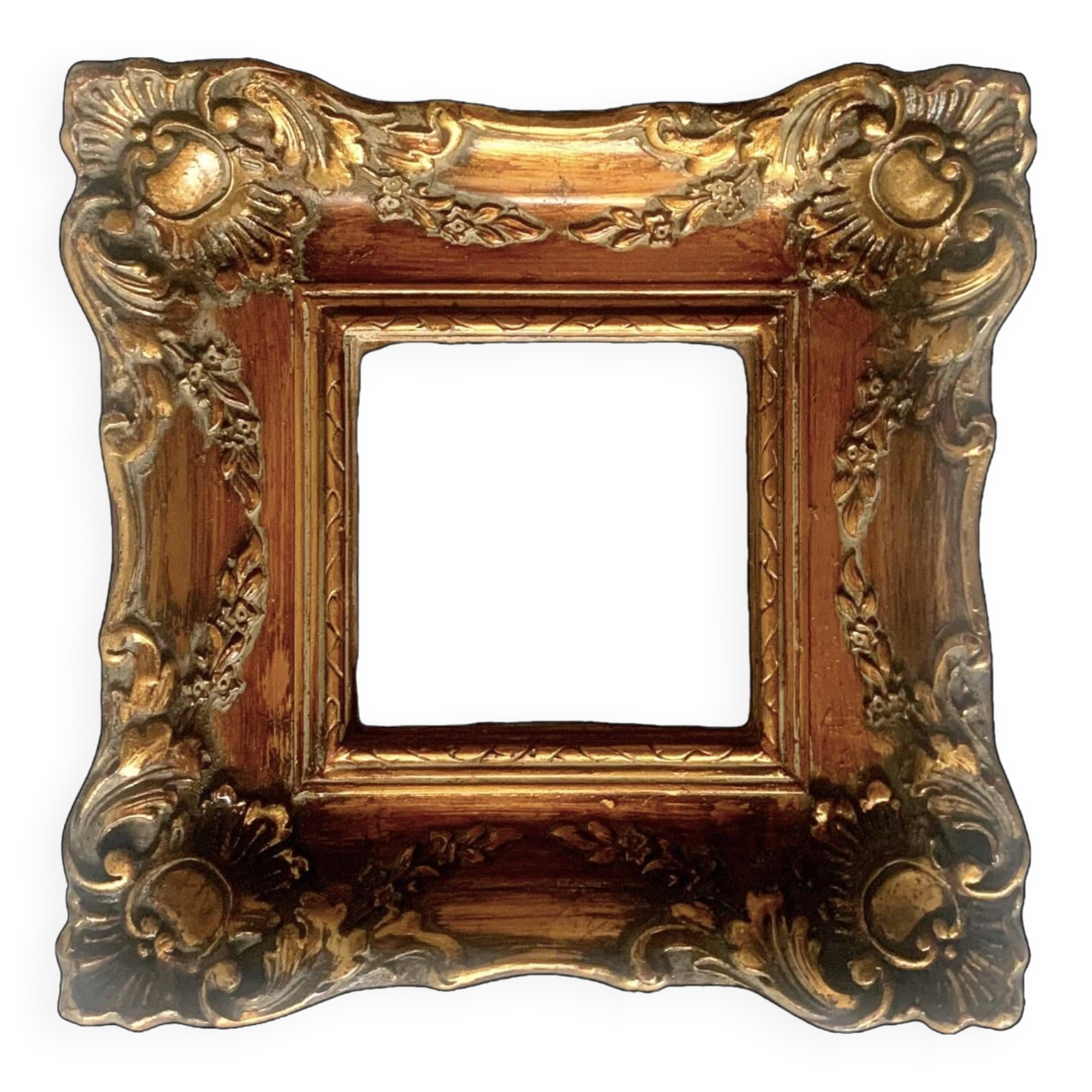 Petit cadre carré en bois sculpté doré style rococo
