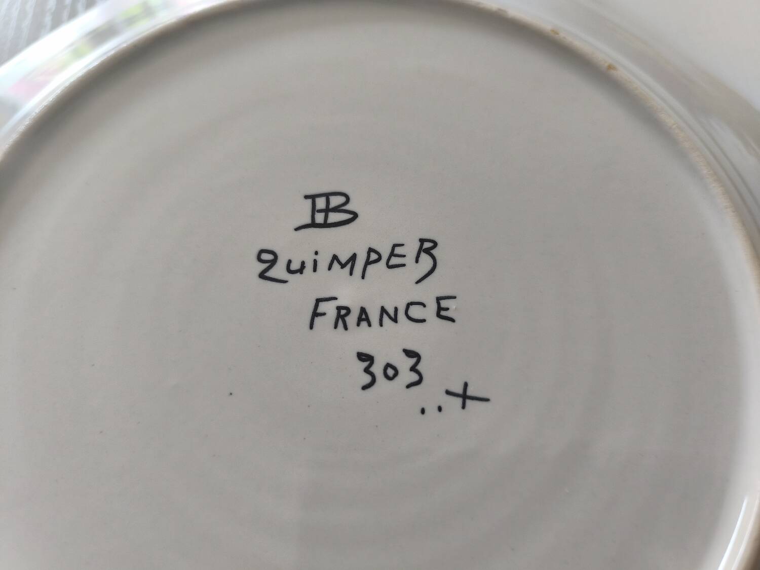 2 Henriot Quimper plates