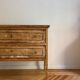 Commode polychrome et décorée de motifs d'origine italienne, XIXe siècle