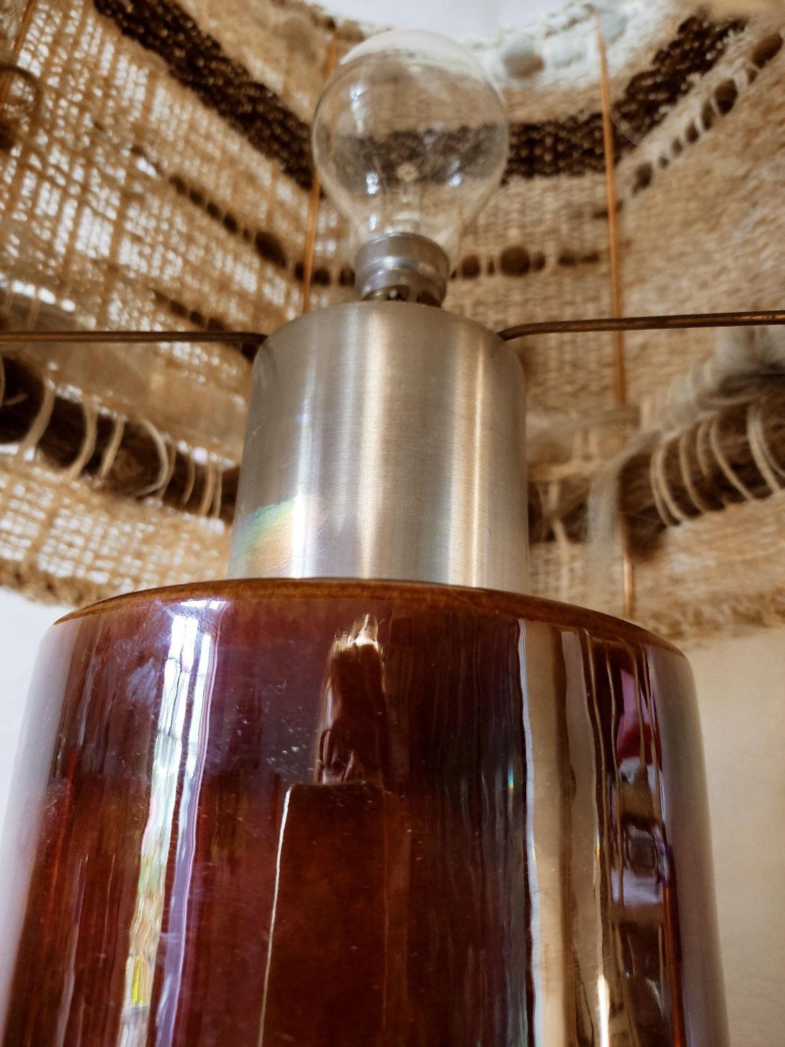 Ceramic lamp and its woven wool lampshade