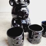 Teapot and cups