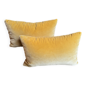 Velvet cushion - yellow