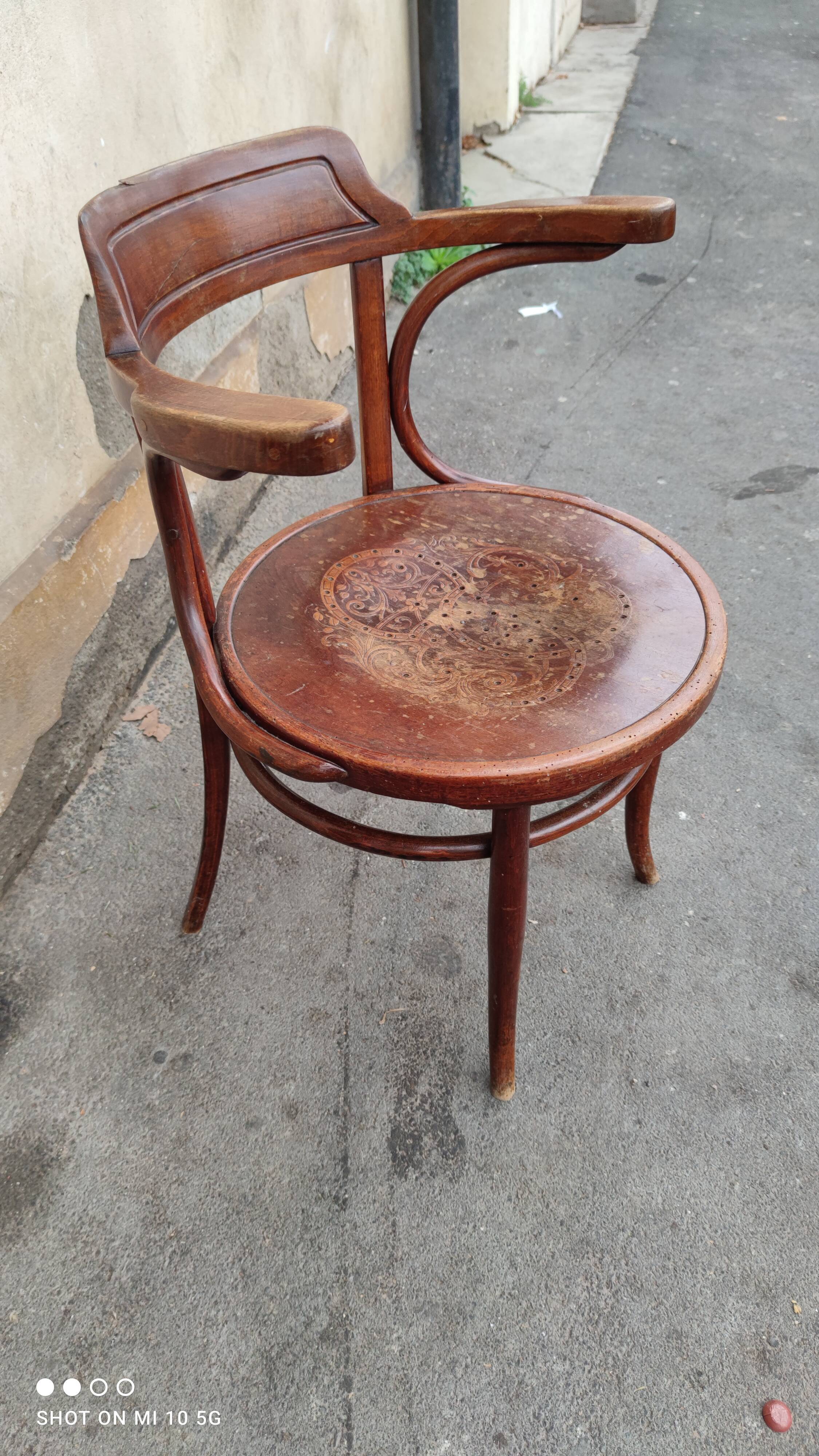 Late 19th-century office chair by Jacob and Joseph Kohn in Vienna, Austria