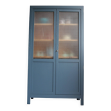 Old showcase