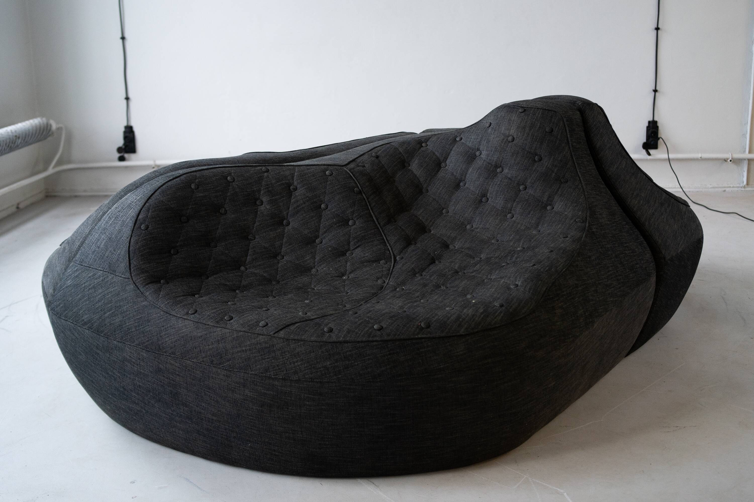 Saruyama sofa Island for Moroso by Toshiyuki Kita