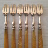 Old dessert forks