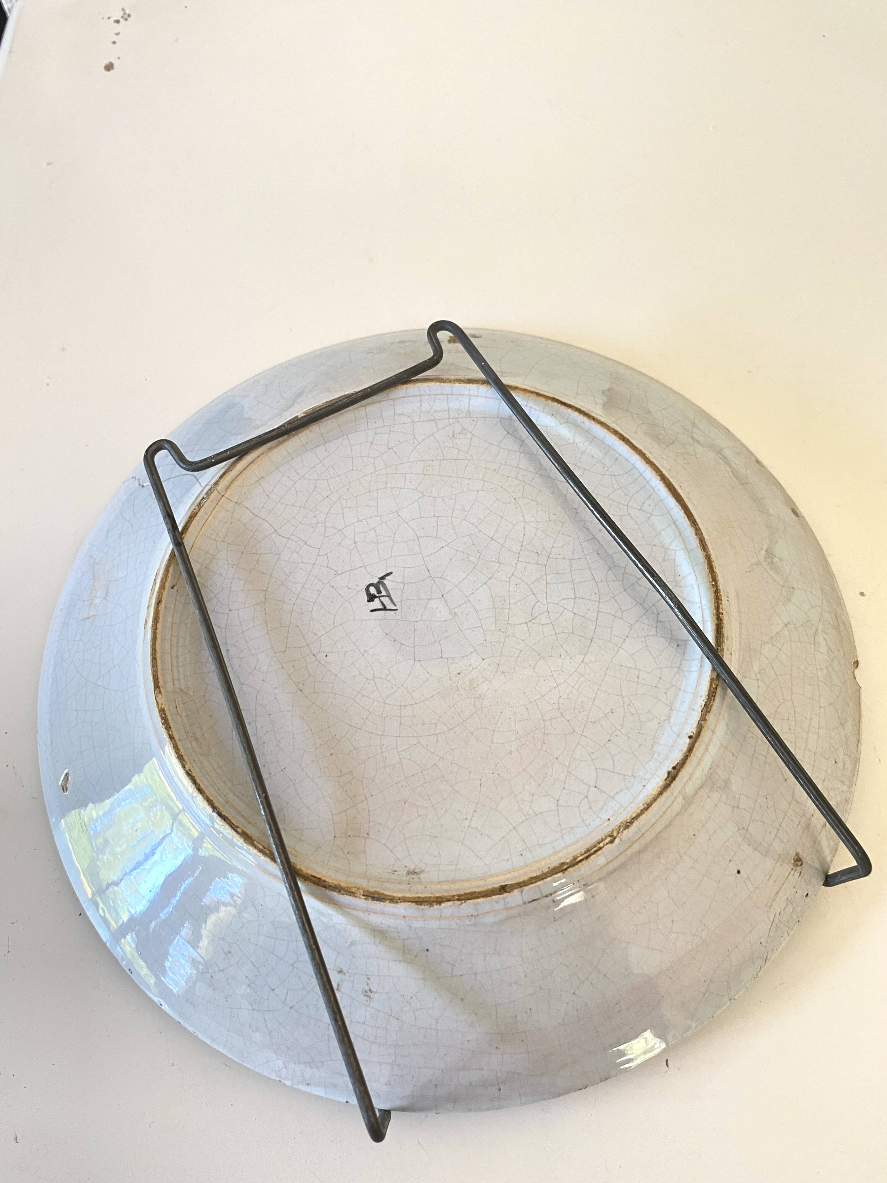 Plate signed HB Quimper from the 50s