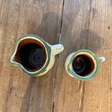 Set of 2 pitchers