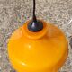 Suspension en opaline orange 70s