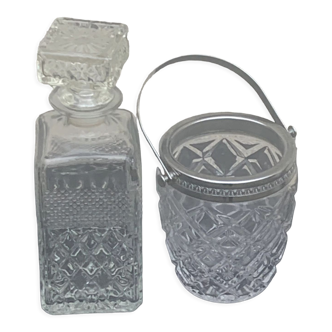 Whisky decanter and ice bucket in vintage molded glass 1960/70
