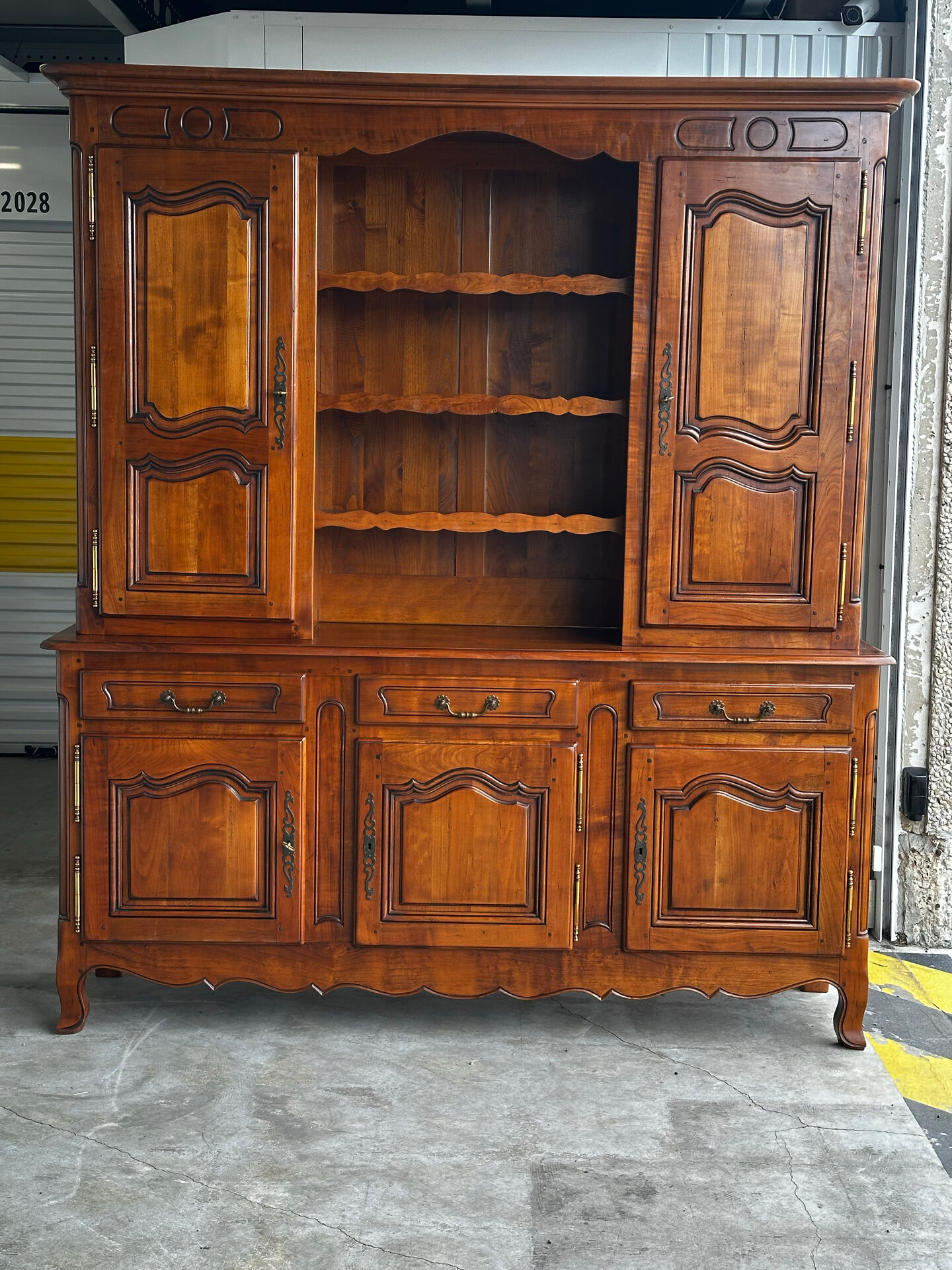 Buffet, rustic sideboard in solid cherry wood, 20th century