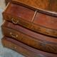 Commode Victorienne Tardive en Bois Dur Pieds Griffe et Boule