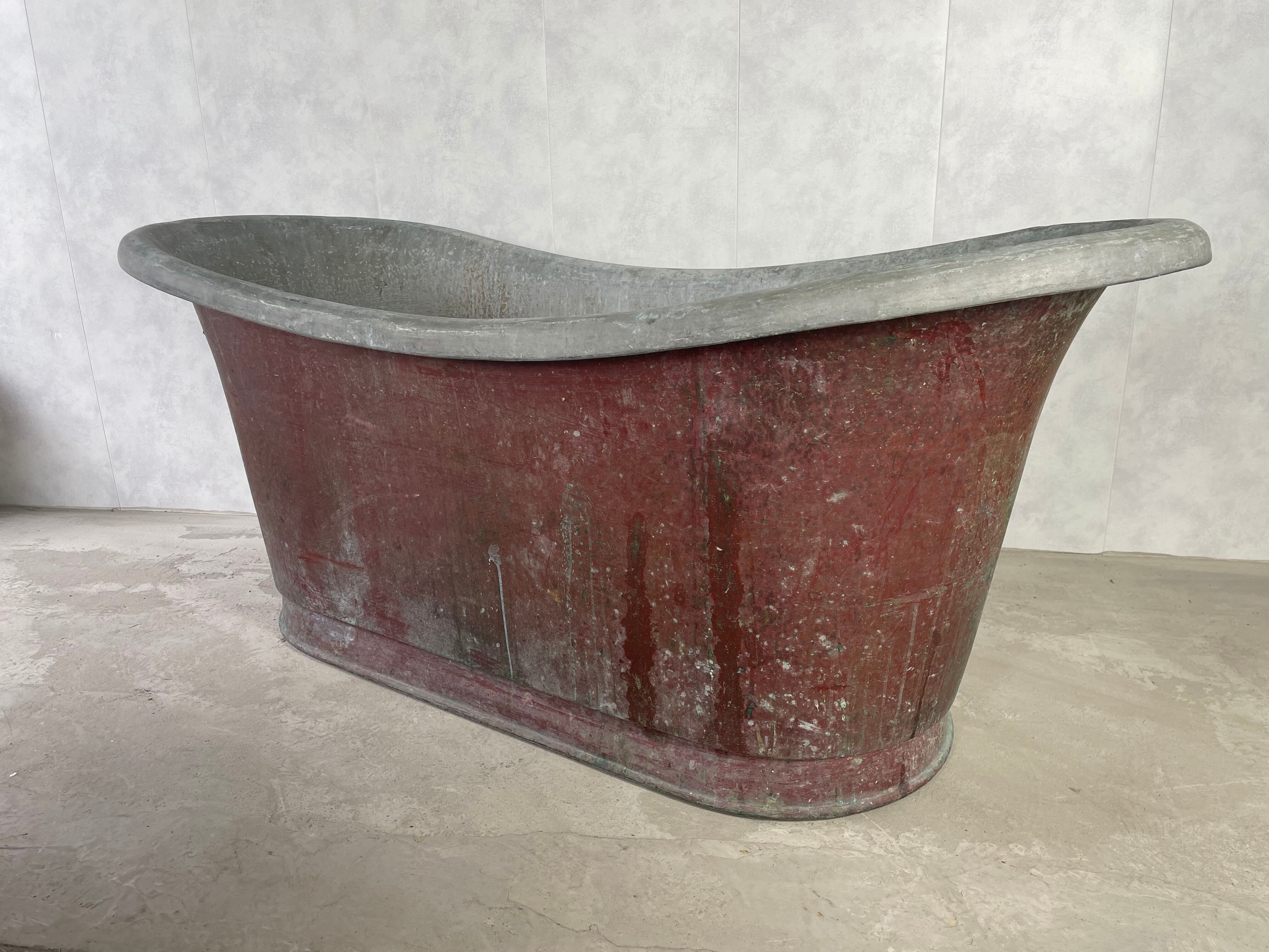 Bathtub t