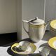 Lot de 19 grandes assiettes plates vintage jaunes fleurs roses liseré doré